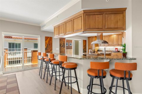 Condo in Tierra Verde, Florida, 3 bedrooms  № 1888683 - photo 21