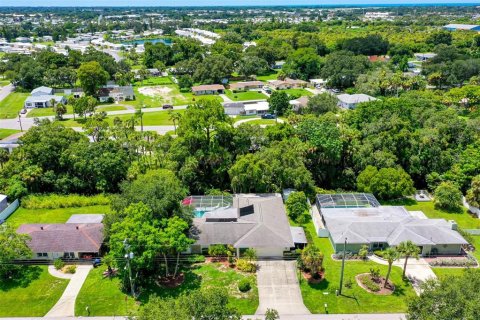 House in Venice, Florida 4 bedrooms, 198.44 sq.m. № 1917054 - photo 5