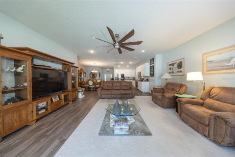 Villa ou maison à vendre à Palm Coast, Floride: 3 chambres, 251.77 m2 № 2296811 - photo 4