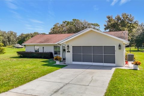 Villa ou maison à vendre à Homosassa, Floride: 3 chambres, 135.64 m2 № 2394167 - photo 2