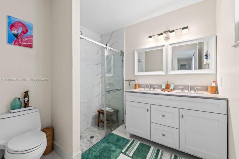 Casa en venta en Sunrise, Florida, 4 dormitorios, 172.61 m2 № 1945669 - foto 16