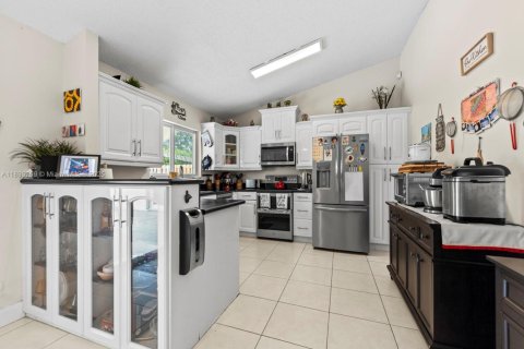 Casa en venta en Sunrise, Florida, 4 dormitorios, 172.61 m2 № 1945669 - foto 11