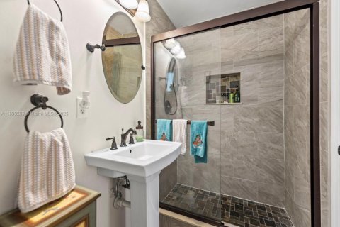 Casa en venta en Sunrise, Florida, 4 dormitorios, 172.61 m2 № 1945669 - foto 21