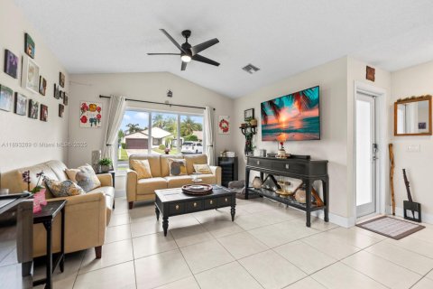 Casa en venta en Sunrise, Florida, 4 dormitorios, 172.61 m2 № 1945669 - foto 4