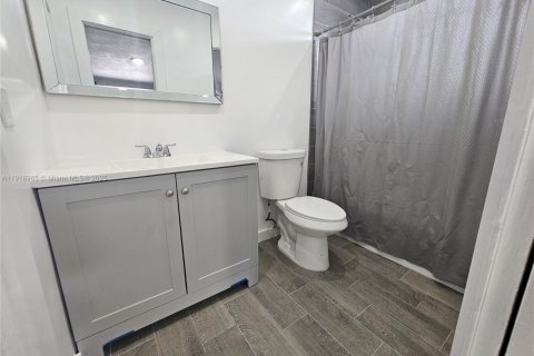 Снять в аренду виллу или дом в Майами, Флорида 2 спальни, 267.65м2, № 1974871 - фото 7