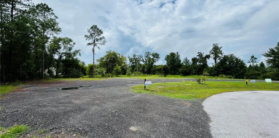 Land in Gainesville, Florida № 1808445