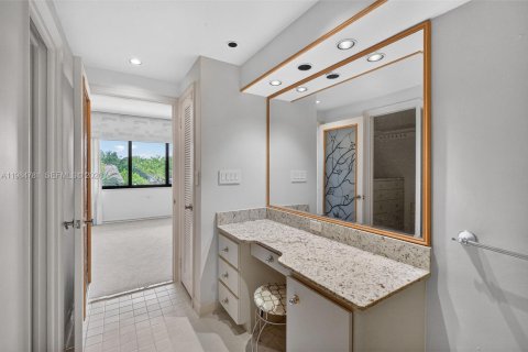 Снять в аренду таунхаус в Майами-Шорс, Флорида 2 спальни, 160.54м2, № 2050915 - фото 18