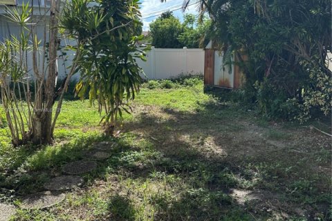 Снять в аренду виллу или дом в Холливуд, Флорида 3 спальни, 135.64м2, № 1896039 - фото 15