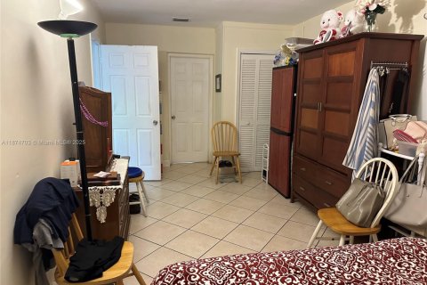 Снять в аренду виллу или дом в Холливуд, Флорида 3 спальни, 135.64м2, № 1896039 - фото 17