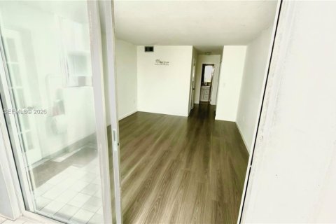 Купить кондоминиум в Авентура, Флорида 1 спальня, 80.82м2, № 2001720 - фото 2