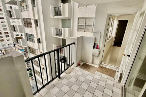 Купить кондоминиум в Авентура, Флорида 1 спальня, 80.82м2, № 2001720 - фото 14