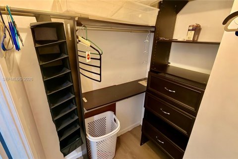 Купить кондоминиум в Авентура, Флорида 1 спальня, 80.82м2, № 2001720 - фото 7