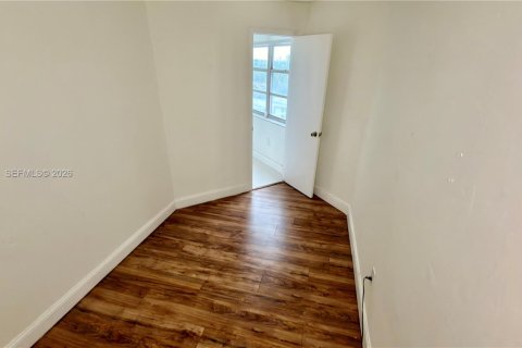 Купить кондоминиум в Авентура, Флорида 1 спальня, 80.82м2, № 2001720 - фото 17