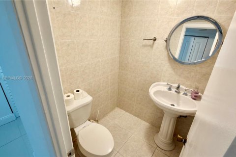 Купить кондоминиум в Авентура, Флорида 1 спальня, 80.82м2, № 2001720 - фото 12