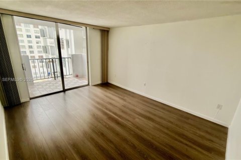 Купить кондоминиум в Авентура, Флорида 1 спальня, 80.82м2, № 2001720 - фото 5