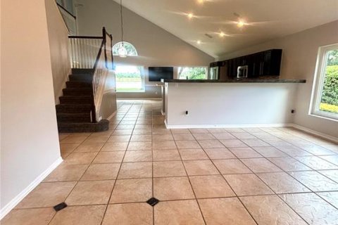 Casa en alquiler en Casselberry, Florida, 4 dormitorios, 208.94 m2 № 1913829 - foto 2