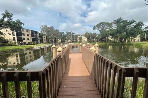 Condominio en alquiler en Bradenton, Florida, 2 dormitorios, 106.28 m2 № 1882966 - foto 22