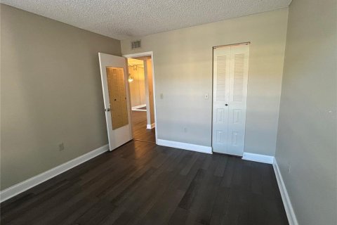 Condominio en alquiler en Bradenton, Florida, 2 dormitorios, 106.28 m2 № 1882966 - foto 13