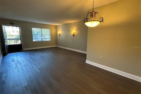 Condominio en alquiler en Bradenton, Florida, 2 dormitorios, 106.28 m2 № 1882966 - foto 7