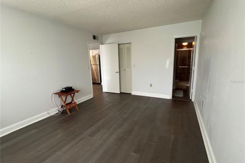 Condominio en alquiler en Bradenton, Florida, 2 dormitorios, 106.28 m2 № 1882966 - foto 14