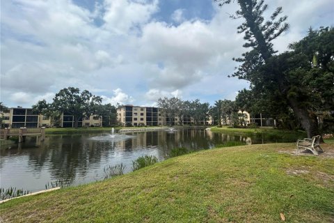 Condominio en alquiler en Bradenton, Florida, 2 dormitorios, 106.28 m2 № 1882966 - foto 20