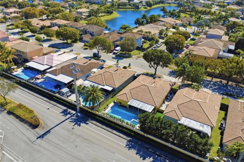 Villa ou maison à vendre à Cutler Bay, Floride: 3 chambres, 154.12 m2 № 2025504 - photo 24