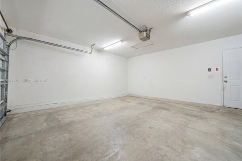 Villa ou maison à vendre à Cutler Bay, Floride: 3 chambres, 154.12 m2 № 2025504 - photo 18