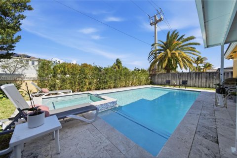 Villa ou maison à vendre à Cutler Bay, Floride: 3 chambres, 154.12 m2 № 2025504 - photo 20