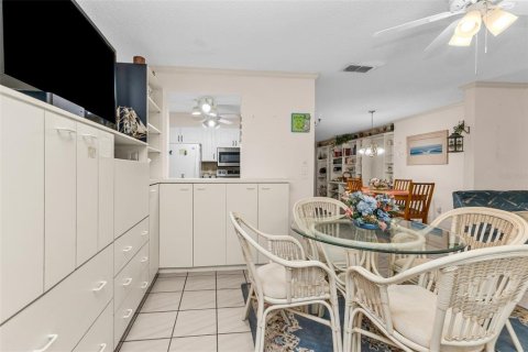 House in Venice, Florida 2 bedrooms, 128.48 sq.m. № 2098013 - photo 18