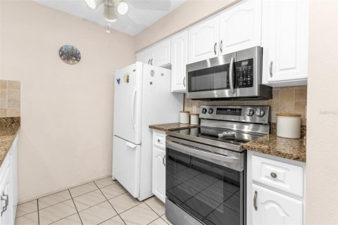 House in Venice, Florida 2 bedrooms, 128.48 sq.m. № 2098013 - photo 13