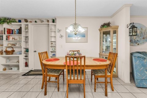 House in Venice, Florida 2 bedrooms, 128.48 sq.m. № 2098013 - photo 15