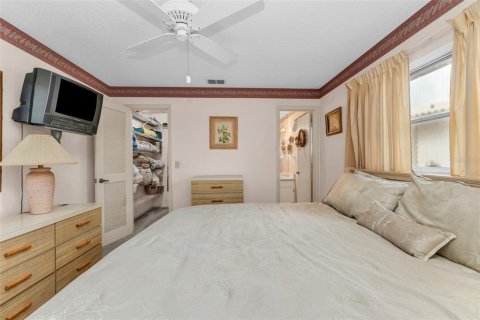 House in Venice, Florida 2 bedrooms, 128.48 sq.m. № 2098013 - photo 21