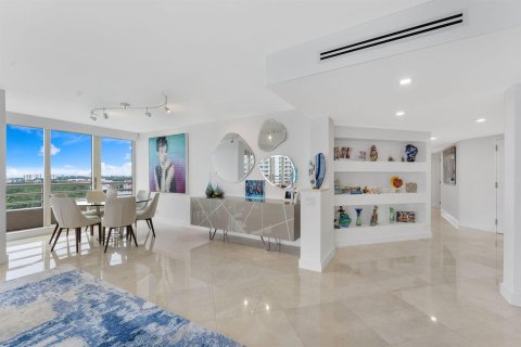 Copropriété à vendre à Boca Raton, Floride: 3 chambres, 215.44 m2 № 2387755 - photo 7