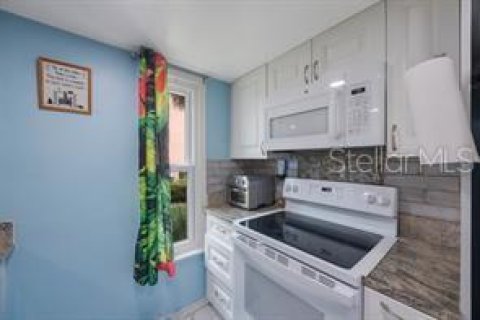Купить таунхаус в Сент-Питерсберг, Флорида 5 комнат, 118.91м2, № 2115234 - фото 18