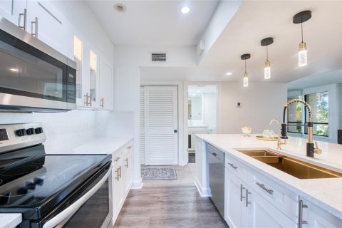 Copropriété à vendre à Saint Petersburg, Floride: 3 chambres, 150.5 m2 № 2302236 - photo 25