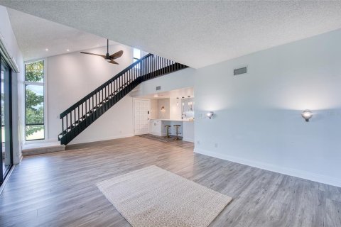 Copropriété à vendre à Saint Petersburg, Floride: 3 chambres, 150.5 m2 № 2302236 - photo 12