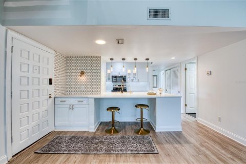 Copropriété à vendre à Saint Petersburg, Floride: 3 chambres, 150.5 m2 № 2302236 - photo 16