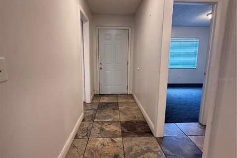 House in Orlando, Florida 2 bedrooms, 96.8 sq.m. № 2379458 - photo 7