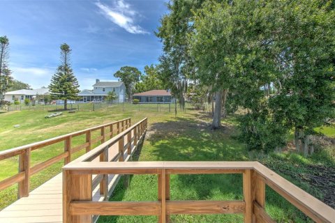 House in Land O' Lakes, Florida 3 bedrooms, 148.09 sq.m. № 2107794 - photo 8