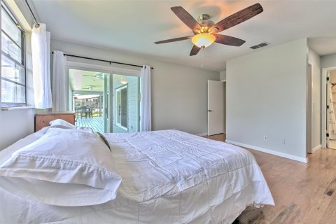 House in Land O' Lakes, Florida 3 bedrooms, 148.09 sq.m. № 2107794 - photo 18