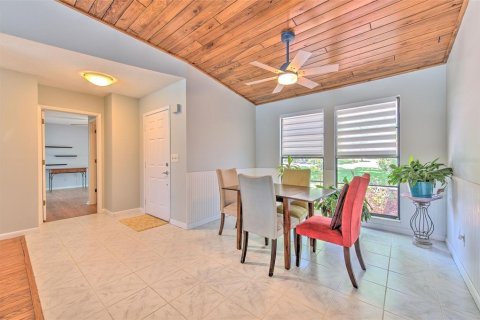 House in Land O' Lakes, Florida 3 bedrooms, 148.09 sq.m. № 2107794 - photo 10
