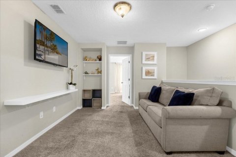 Townhouse in SOLARA RESORT in Kissimmee, Florida 3 bedrooms, 182.27 sq.m. № 2099150 - photo 9
