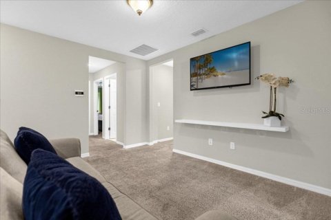 Townhouse in SOLARA RESORT in Kissimmee, Florida 3 bedrooms, 182.27 sq.m. № 2099150 - photo 10