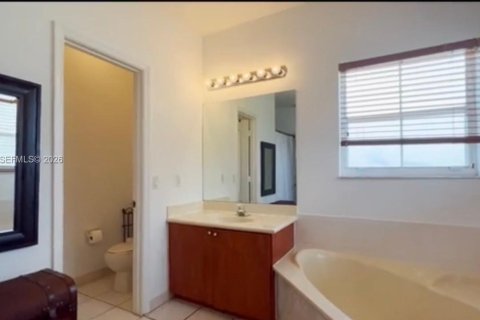 Купить виллу или дом в Мирамар, Флорида 4 спальни, 269.6м2, № 2044182 - фото 16