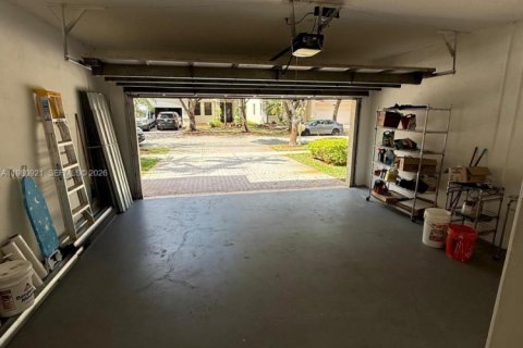 Купить виллу или дом в Мирамар, Флорида 4 спальни, 269.6м2, № 2044182 - фото 26