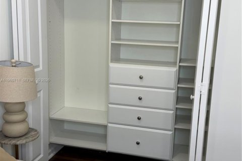 Купить таунхаус в Санрайз, Флорида 3 спальни, 151.24м2, № 2026569 - фото 21