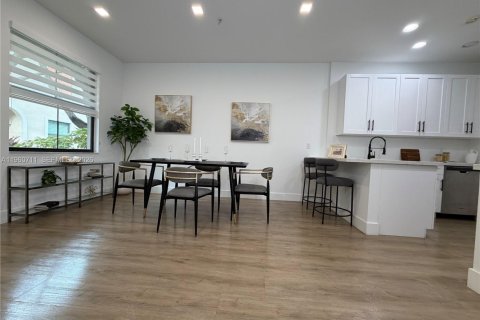 Купить таунхаус в Санрайз, Флорида 3 спальни, 151.24м2, № 2026569 - фото 3