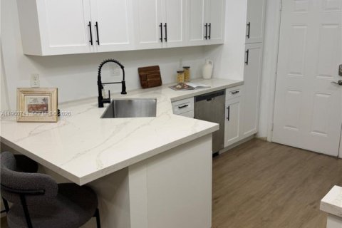 Купить таунхаус в Санрайз, Флорида 3 спальни, 151.24м2, № 2026569 - фото 4