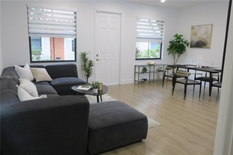 Купить таунхаус в Санрайз, Флорида 3 спальни, 151.24м2, № 2026569 - фото 9