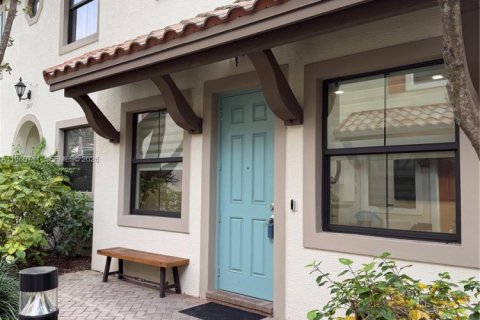 Таунхаус в Санрайз, Флорида 3 спальни, 151.24м2 № 2026569